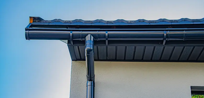 Professional Soffits and Fascia Replacement Services in Columbus, WI