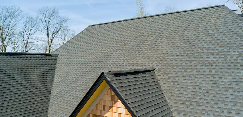 Replacing Vinyl Siding With Cedar Shingles in Columbus