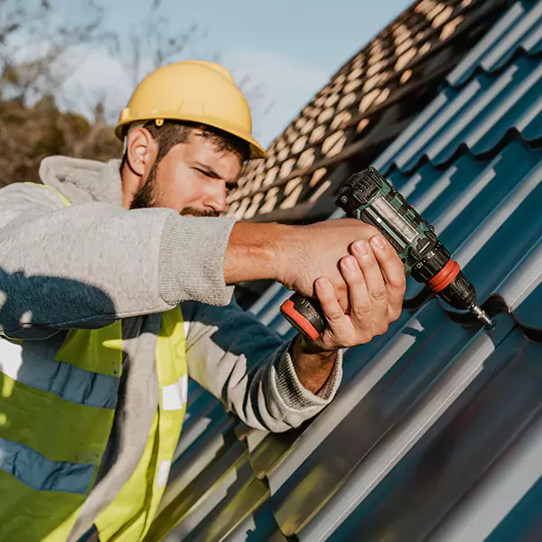 Why Columbus Property Owners Choose Columbus Roofing Pro for Metal Roof Replacement?